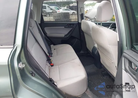 2018 Subaru Forester 2.5I Premium из США, поврежденный, VIN JF2SJAEC0JG614197